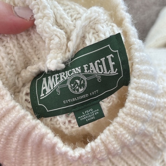 American Eagle Cream Mockneck Cropped Chunky Sweater - Picture 3 of 5